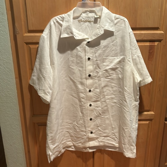 Caribbean XLT men’s short sleeve button-down pocket on the left side - Picture 3 of 6